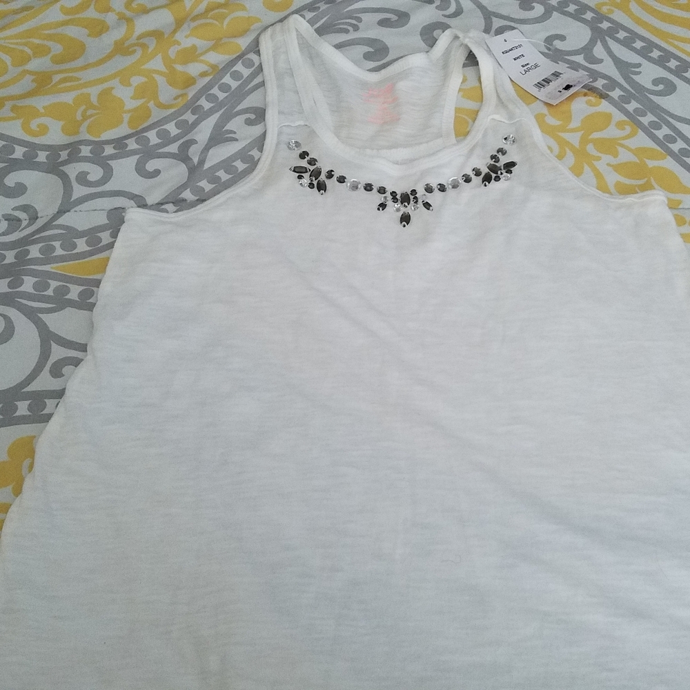 Tank Top - Picture 2 of 5